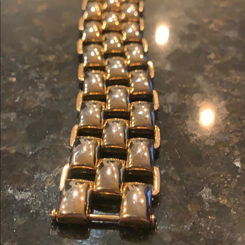 Vintage Monet Panther Link Gold Toned Bracelet - Picture 6 of 9